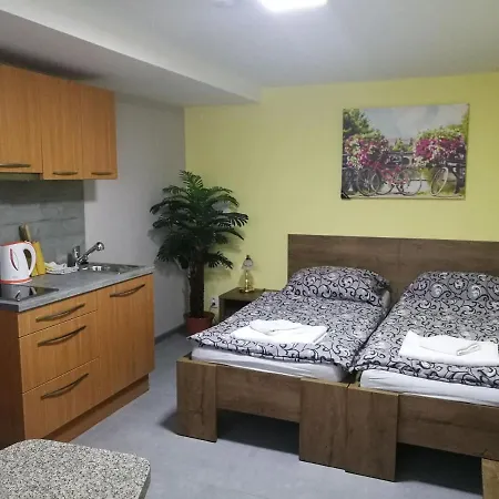Penzion Miri Casa de hóspedes Znojmo